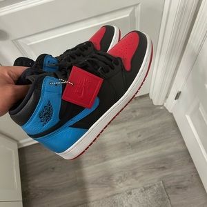 AIR JORDAN 1 HIGH OG 'UNC TO CHICAGO'